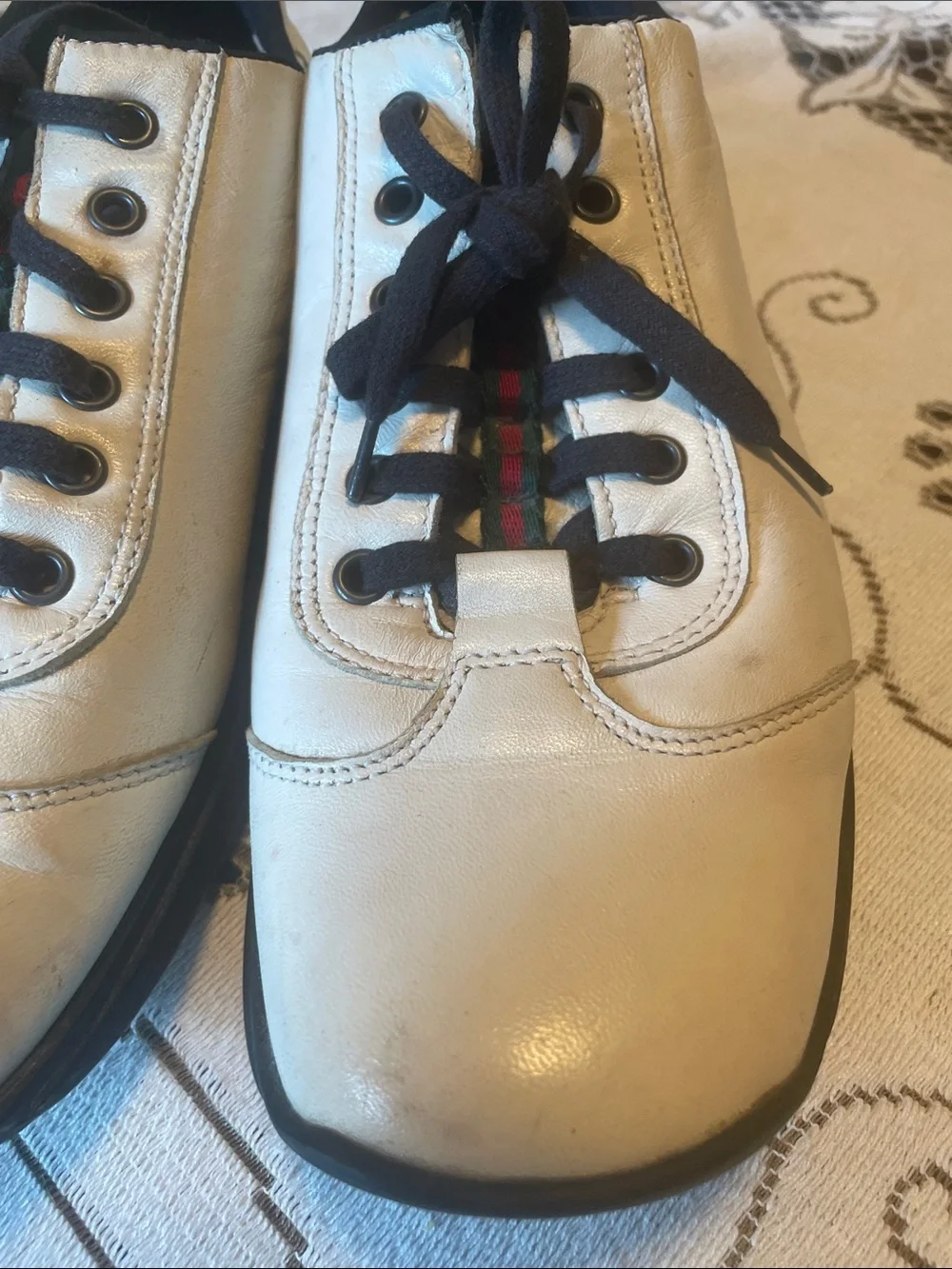 Gucci Vintage Unisex White Leather Lace-Up Sneakers Black Trim Signature Web